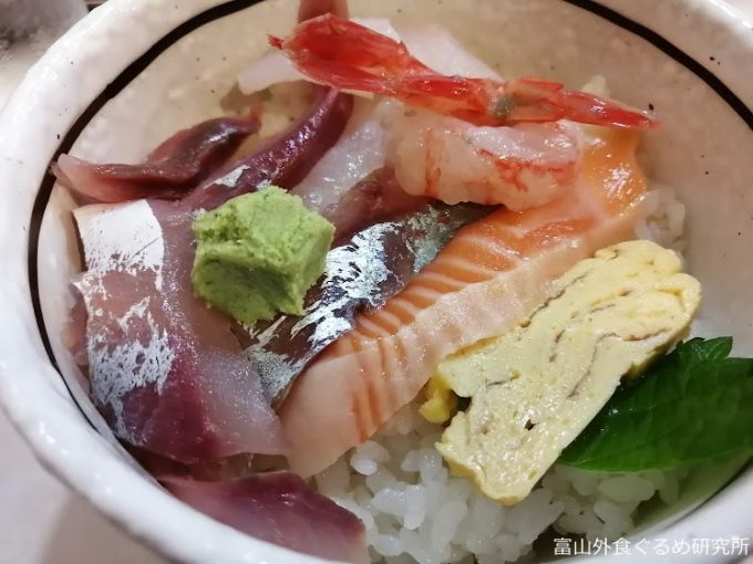 まんぷく 海鮮丼 500円