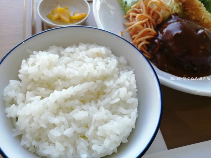 ファミリーキッチンカモメ ランチ 道の駅くろべ