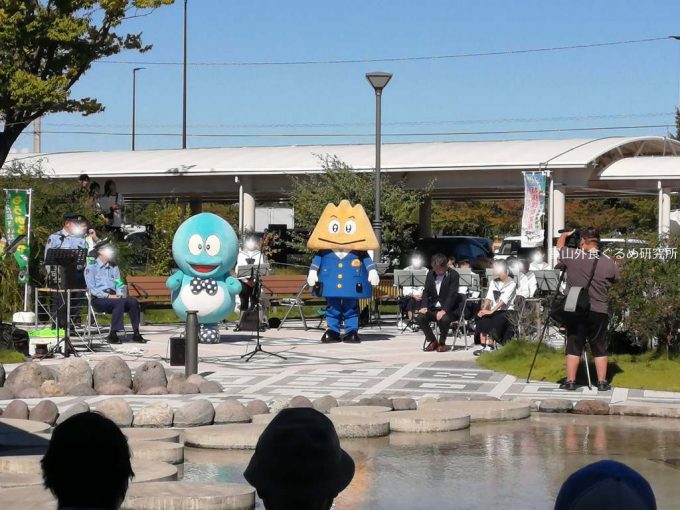 ファミリーキッチンカモメ ランチ 道の駅くろべ