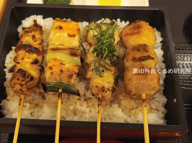 ごはん処寿春 ランチ 焼き鳥重