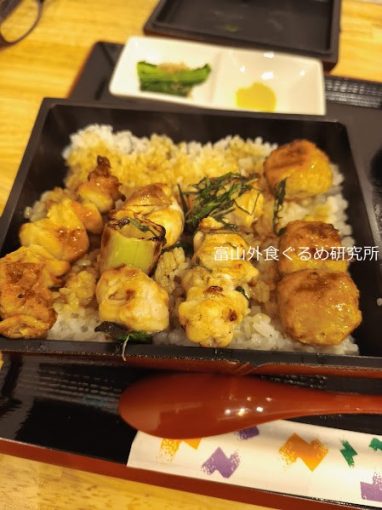 ごはん処寿春 ランチ 焼き鳥重